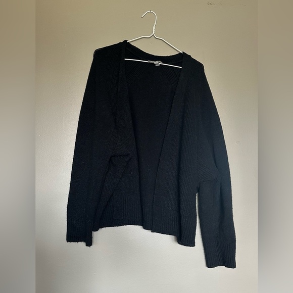 Comfy cozy black sweater - Picture 2 of 5